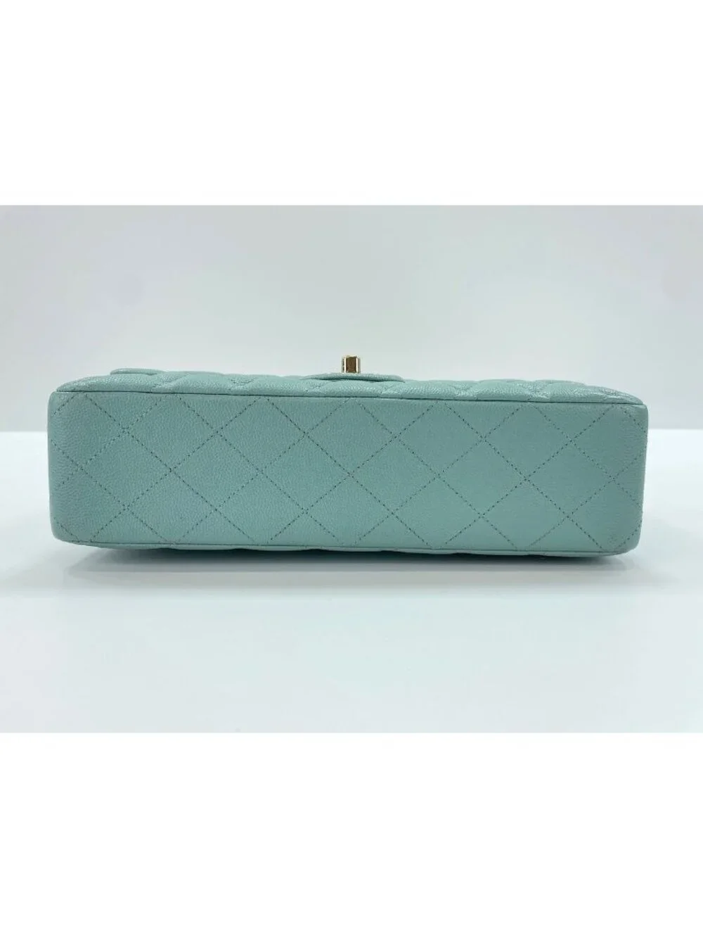Chanel Shoulder Bag Quilted 25